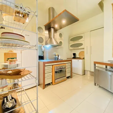 Distinguished Flat Near Istiklal *