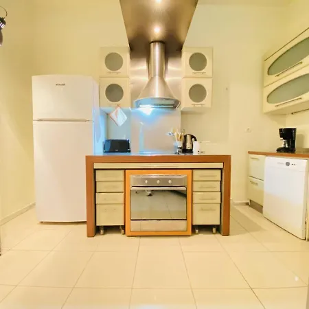 Apartment Distinguished Flat Near Istiklal