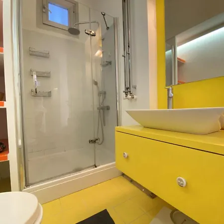 Distinguished Flat Near Istiklal Apartment *